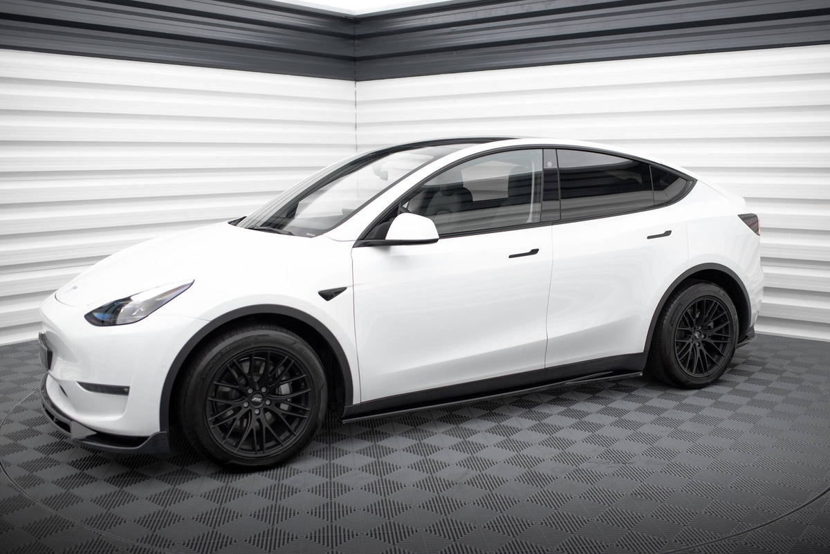 Side Skirts Diffusers V.1 suitable for Tesla Model Y