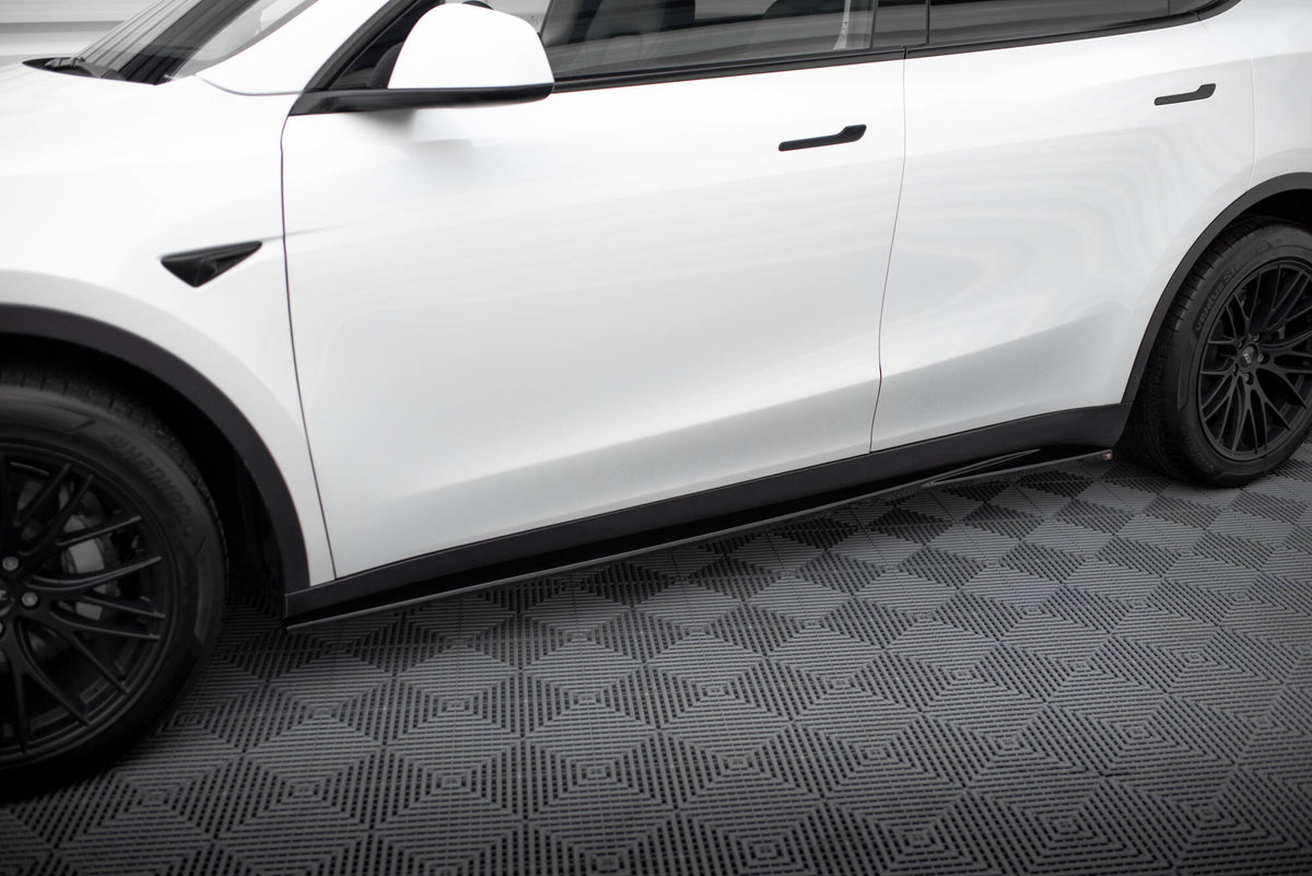 Side Skirts Diffusers V.1 suitable for Tesla Model Y
