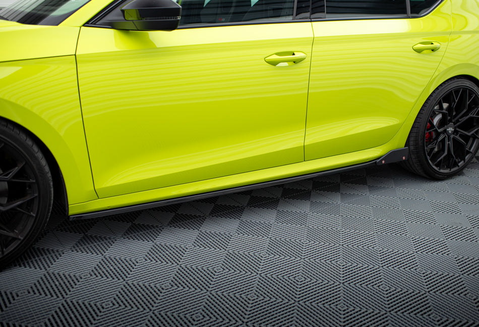 Side Skirts Diffusers V.2 + Flaps suitable for Skoda Octavia RS Liftback / Combi Mk4