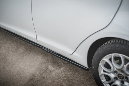 Side Skirts Diffusers V.2 suitable for Alfa Romeo Giulietta