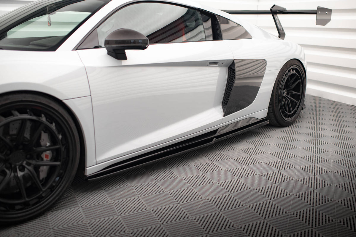 Side Skirts Diffusers V.2 suitable for Audi R8 Mk2 Facelift