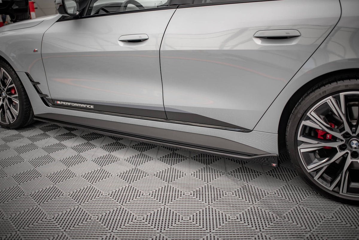 Side Skirts Diffusers V.2 suitable for BMW 4 Gran Coupe M-Pack / M440i G26