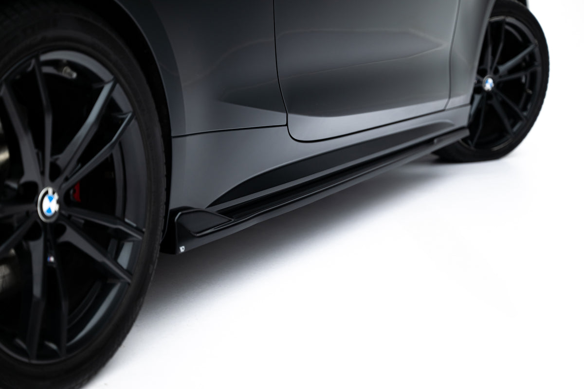 Side Skirts Diffusers V.2 suitable for BMW 4 M-Pack / M440i G22 / G23 / G22 Facelift / G23 Facelift