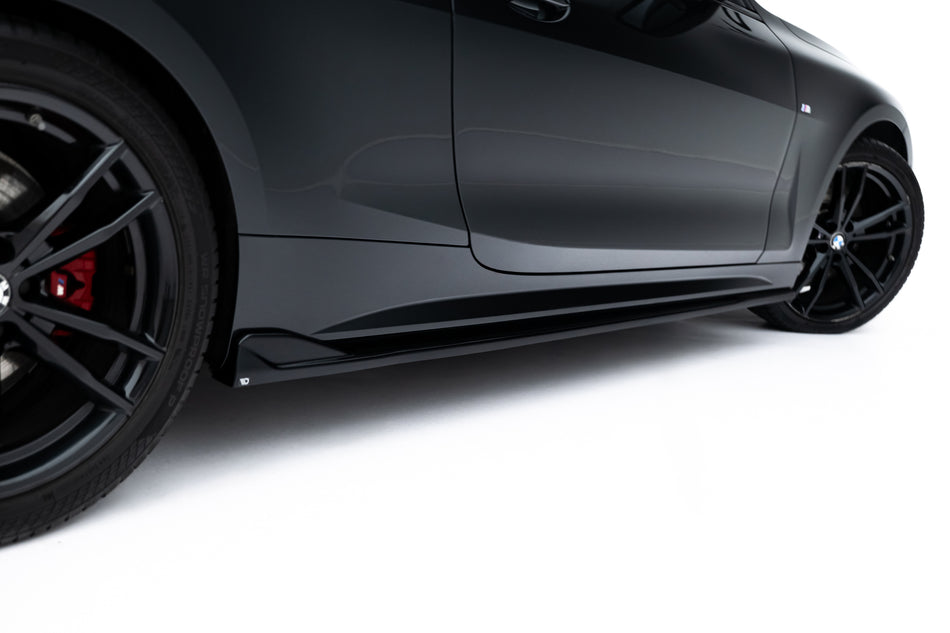 Side Skirts Diffusers V.2 suitable for BMW 4 M-Pack / M440i G22 / G23 / G22 Facelift / G23 Facelift
