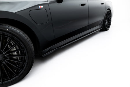Side Skirts Diffusers V.2 suitable for BMW 740d xDrive M-pack / 740i xDrive M-Pack G70