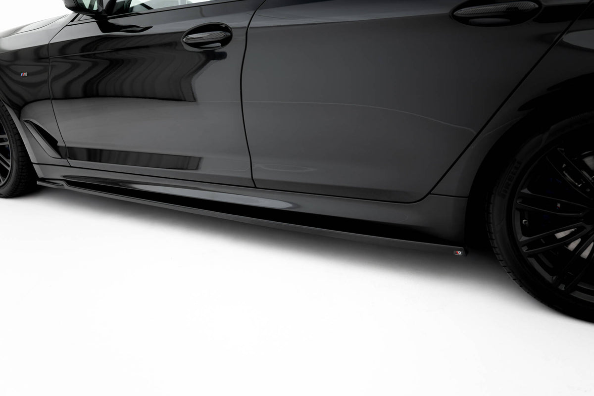 Side Skirts Diffusers V.2 suitable for BMW M550i / M550d Sedan / Touring G30 / G30 Facelift
