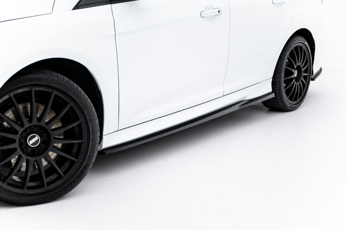 Side Skirts Diffusers V.2 suitable for Ford Focus ST Mk3