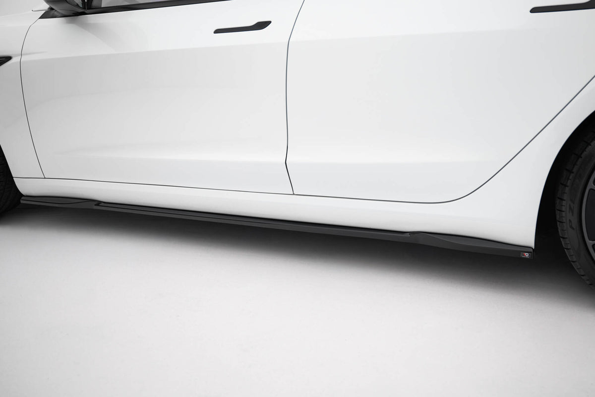 Side Skirts Diffusers V.2 suitable for Tesla Model 3 Performance Mk1 Facelift