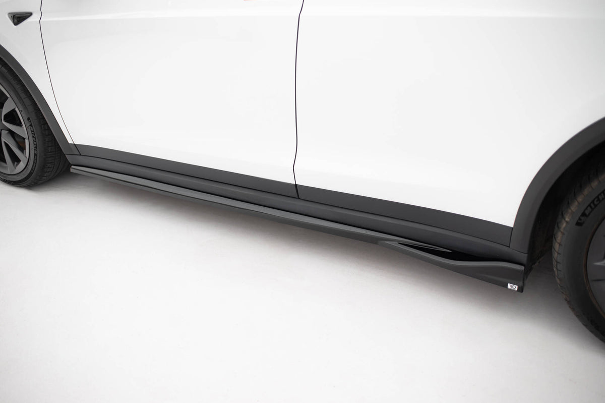 Side Skirts Diffusers V.2 suitable for Tesla Model X Mk1 Facelift