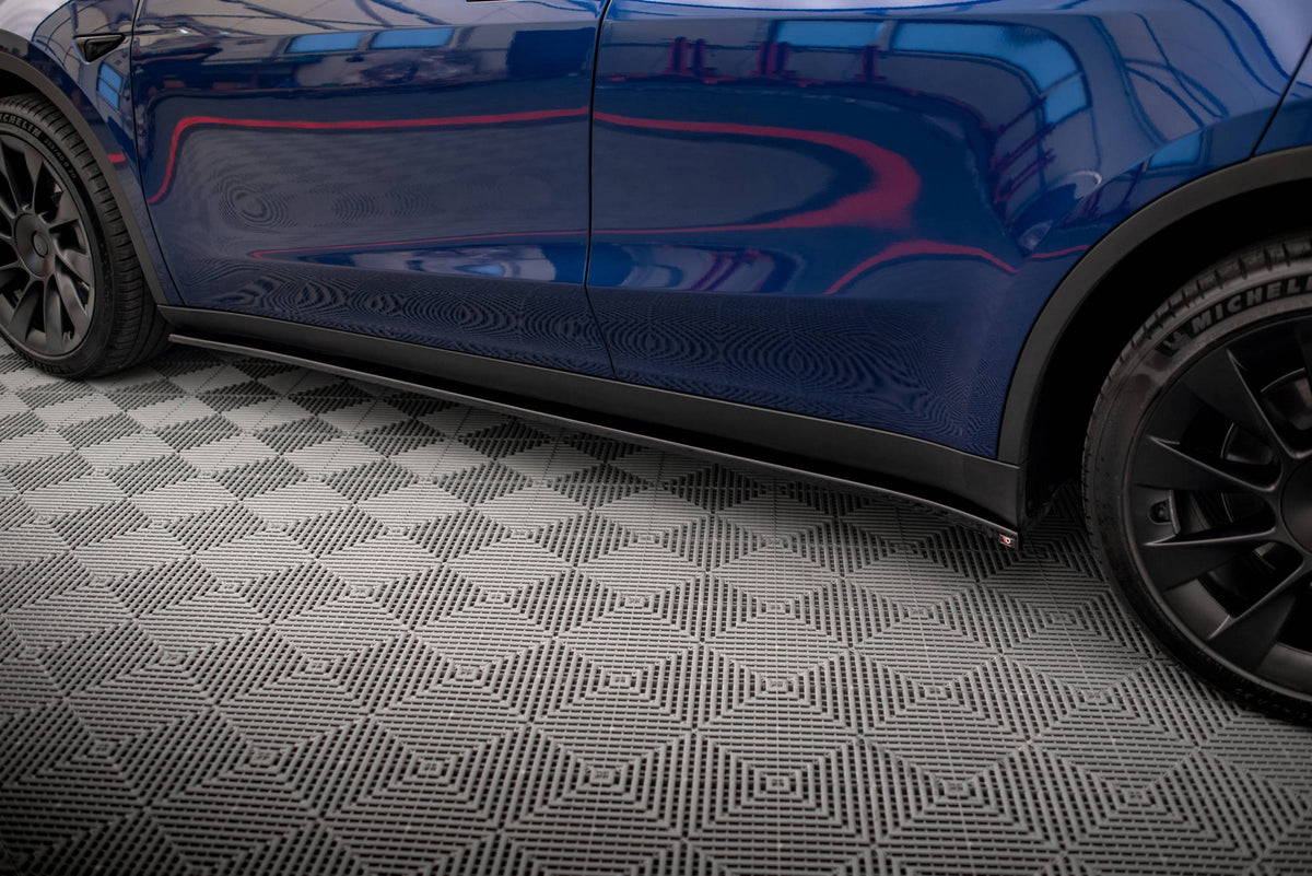 Side Skirts Diffusers V.2 suitable for Tesla Model Y