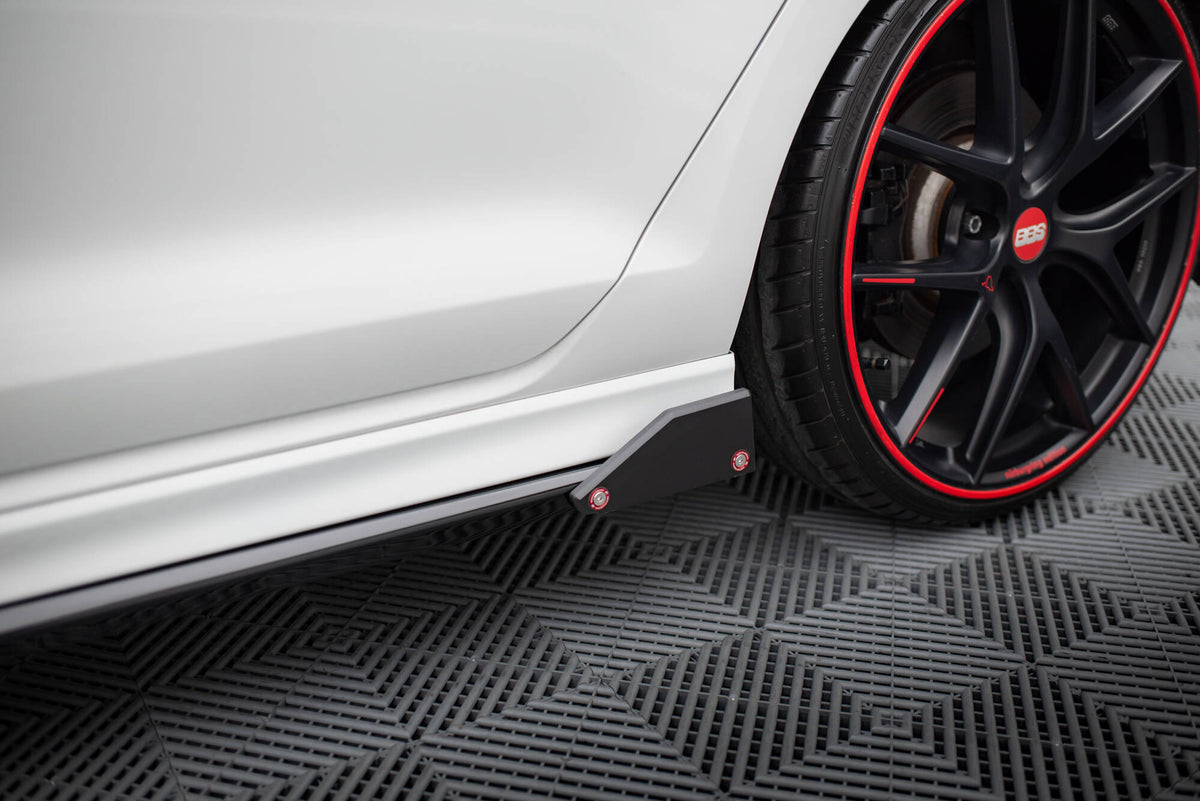 Side Skirts Diffusers V.3 + Flaps suitable for Volkswagen Golf R / R-Line Mk7