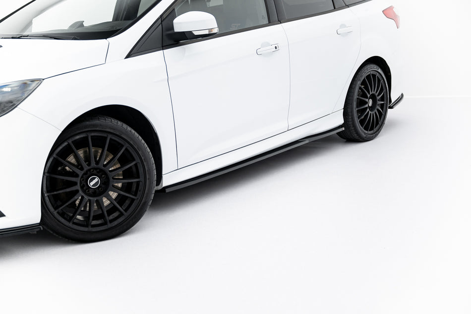 Side Skirts Diffusers V.3 suitable for Ford Focus ST Mk3