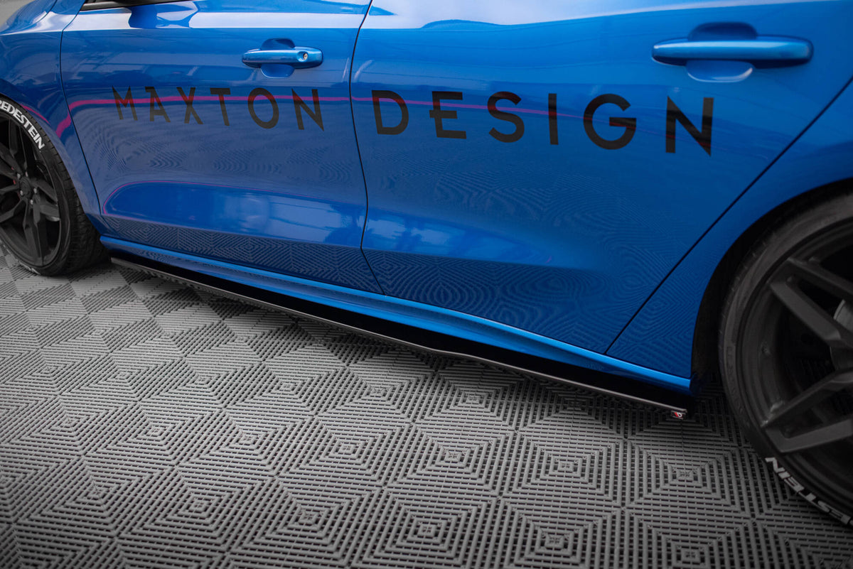 Side Skirts Diffusers V.3 suitable for Ford Focus ST / ST-Line Mk4