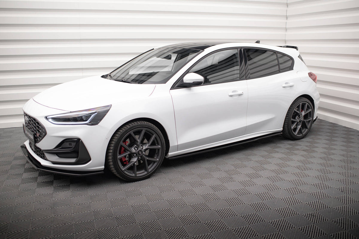 Side Skirts Diffusers V.3 suitable for Ford Focus ST / ST-Line Mk4 Facelift
