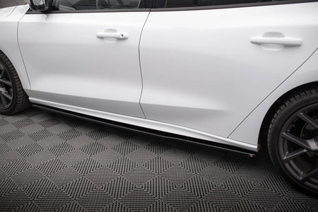 Side Skirts Diffusers V.3 suitable for Ford Focus ST / ST-Line Mk4 Facelift