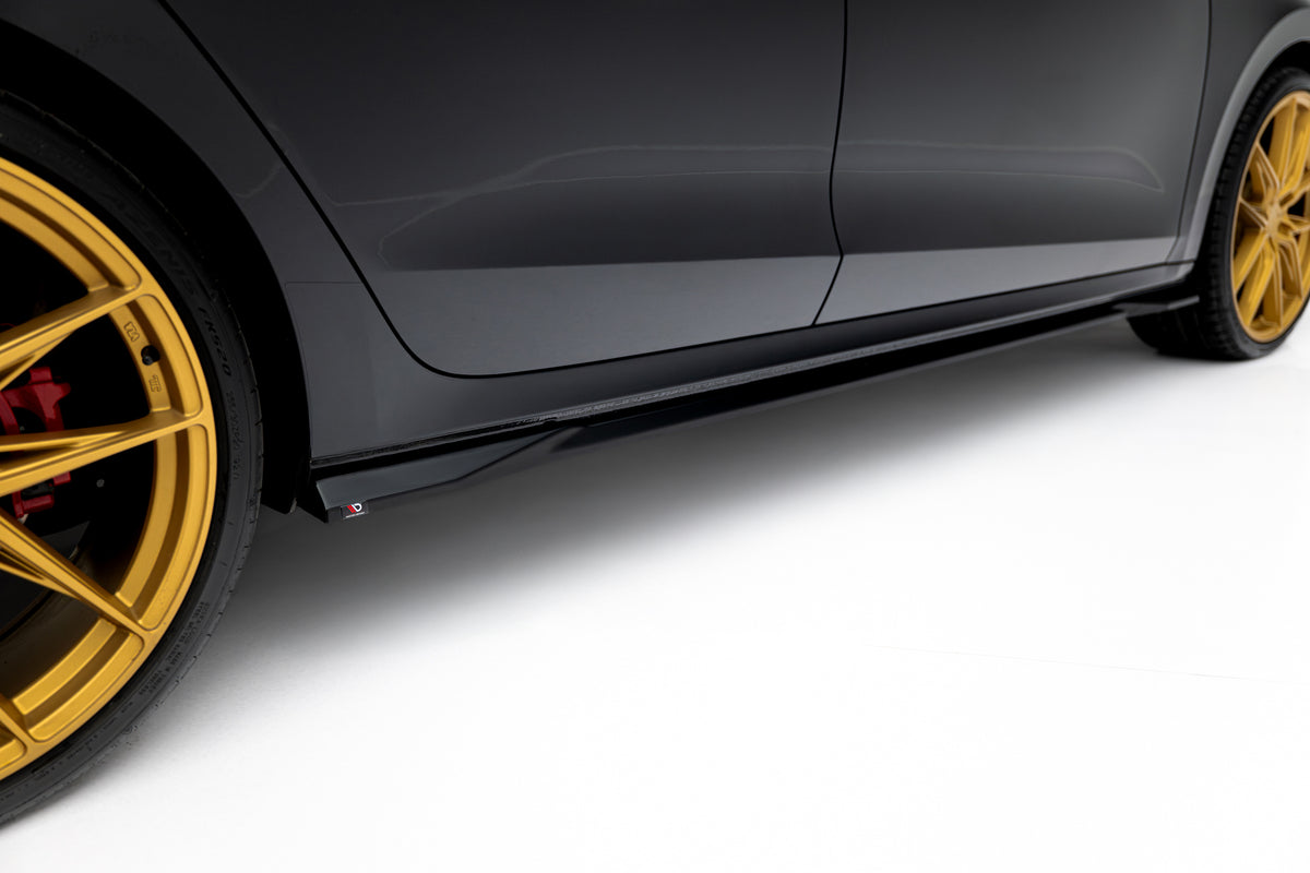 Side Skirts Diffusers V.3 suitable for Skoda Octavia RS Liftback / Combi Mk4 Facelift