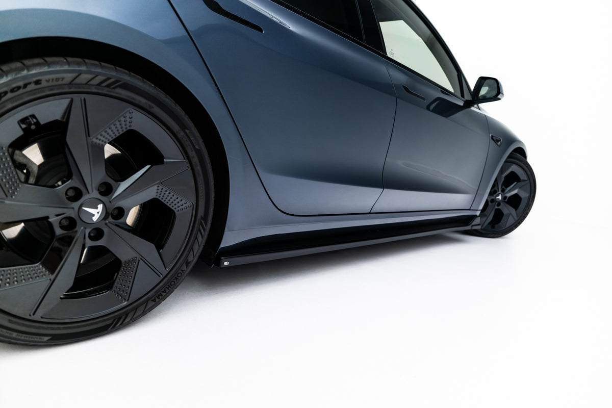 Side Skirts Diffusers V.3 suitable for Tesla Model 3 Mk1 / Mk1 Facelift