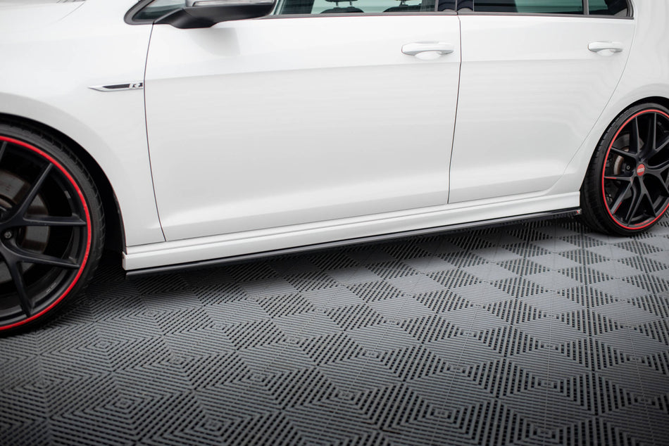 Side Skirts Diffusers V.3 suitable for Volkswagen Golf R / R-Line Mk7