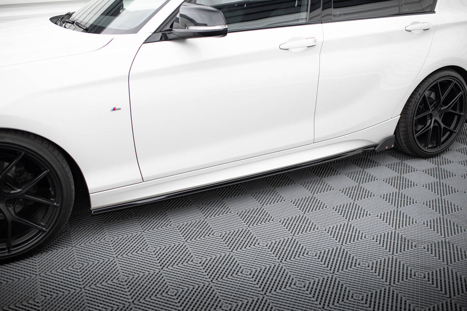 Side Skirts Diffusers V.4 + Flaps suitable for BMW 1 M-Pack / M140i F20 Facelift