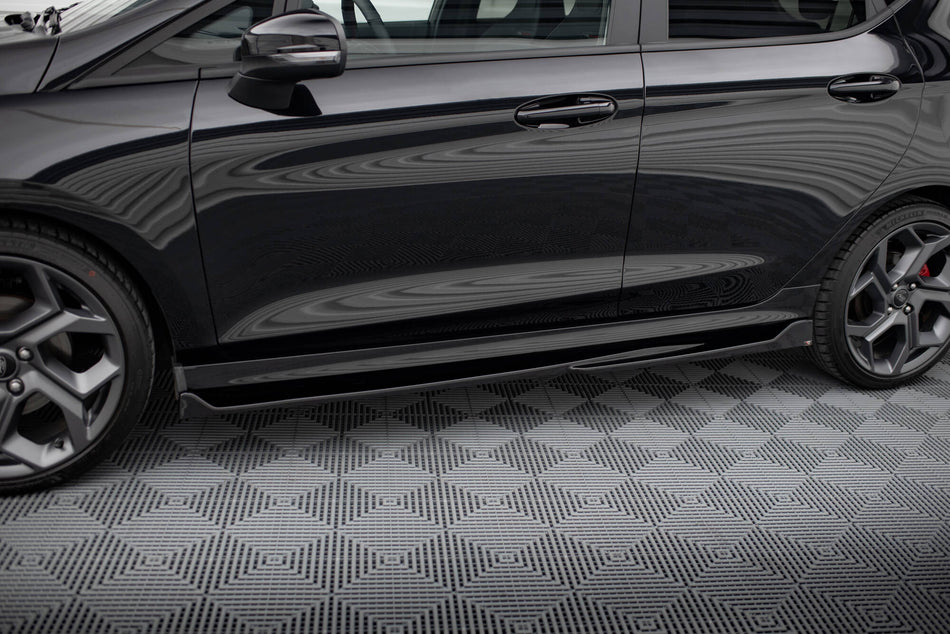 Side Skirts Diffusers V.4 suitable for Ford Fiesta Mk8 ST / ST-Line