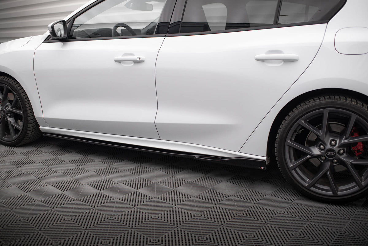 Side Skirts Diffusers V.4 suitable for Ford Focus ST / ST-Line Mk4 Facelift