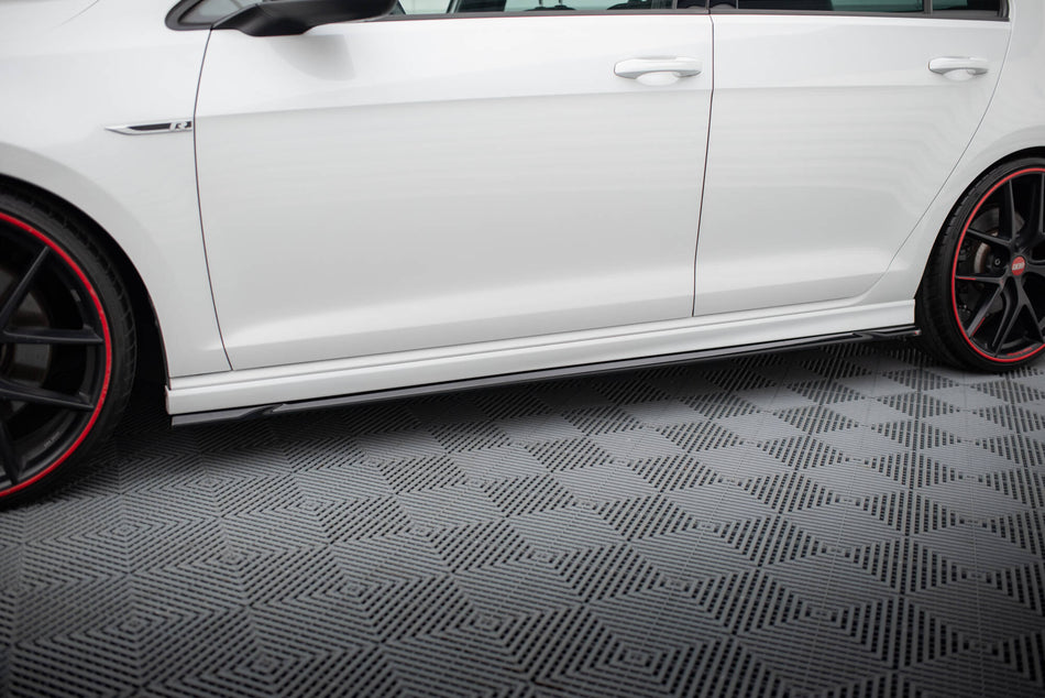 Side Skirts Diffusers V.4 suitable for Volkswagen Golf R / R-Line Mk7