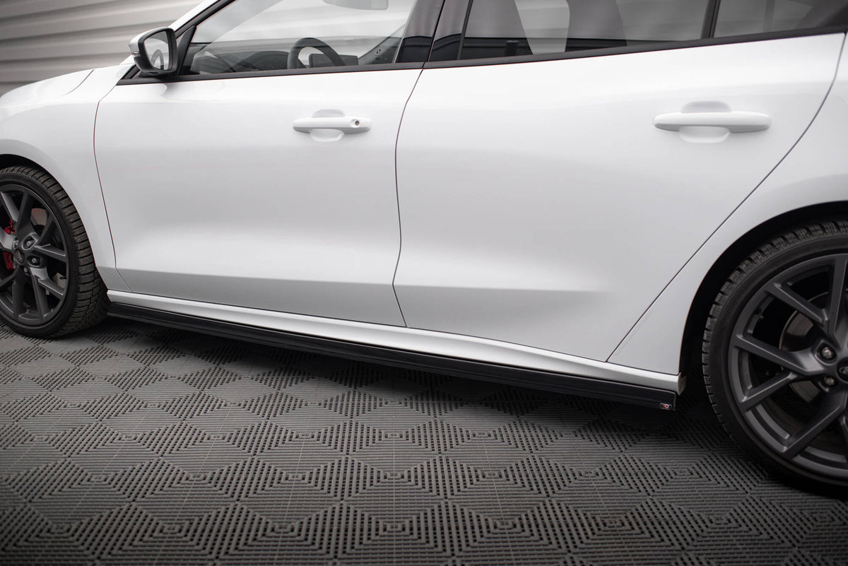 Side Skirts Diffusers V.5 suitable for Ford Focus ST / ST-Line Mk4 Facelift