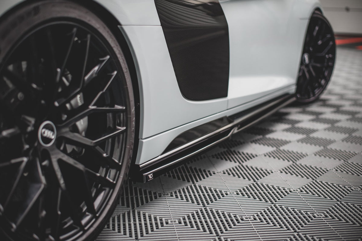 Side Skirts Diffusers suitable for Audi R8 Mk2 Facelift