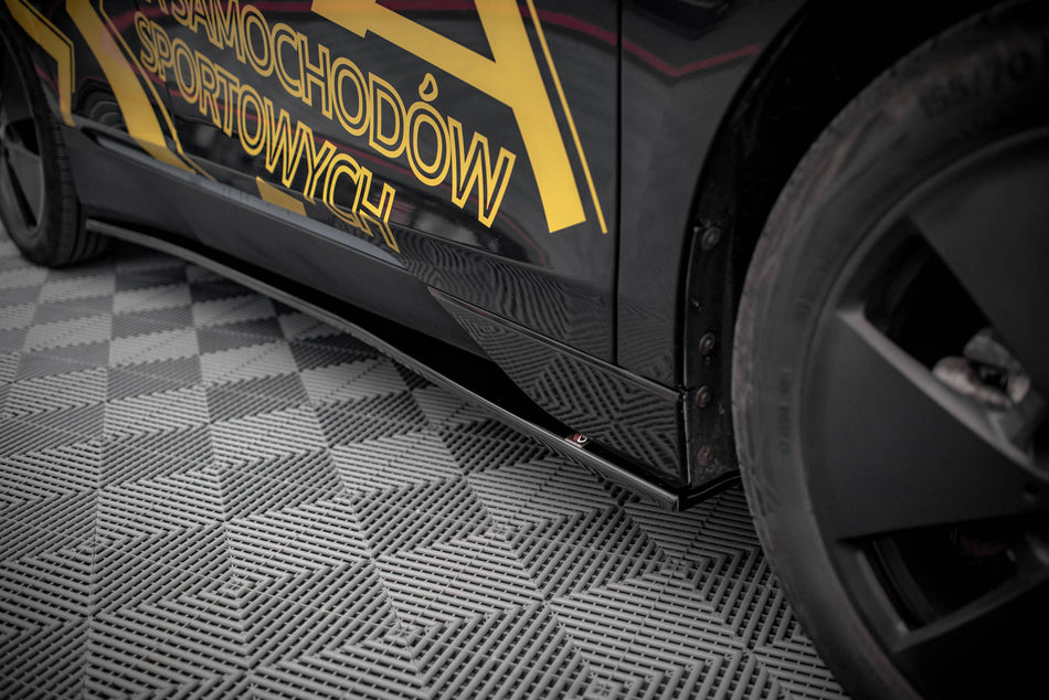Side Skirts Diffusers suitable for BMW i3 Mk1 Facelift
