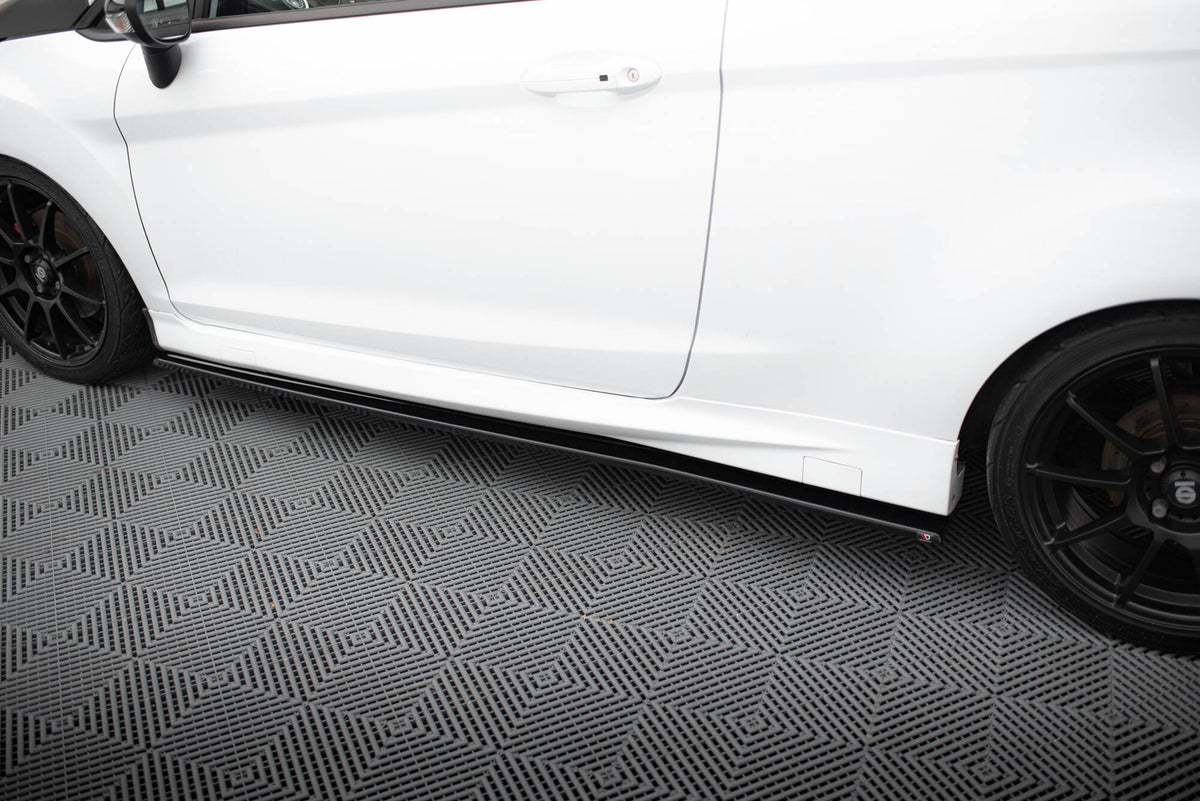 Side Skirts Diffusers suitable for Ford Fiesta ST / ST-Line Mk7 / Mk7 Facelift