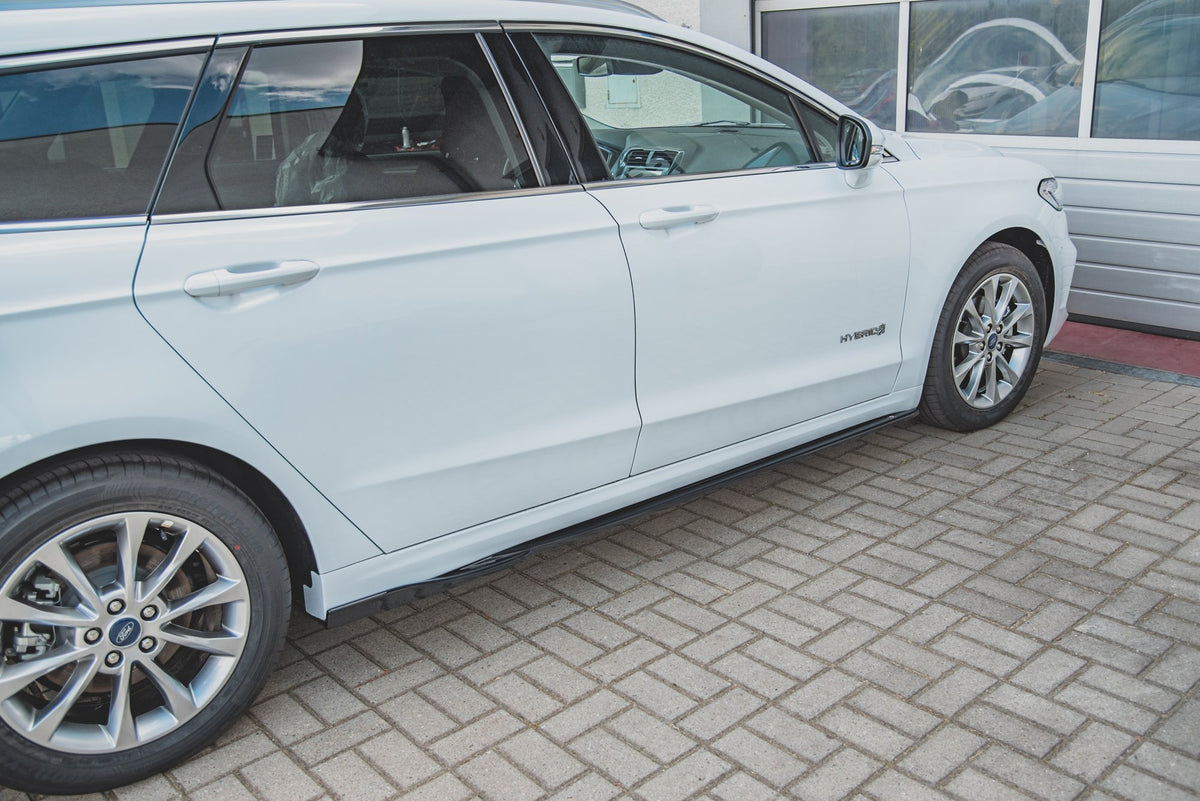 Side Skirts Diffusers suitable for Ford Mondeo Mk5 Facelift/Preface