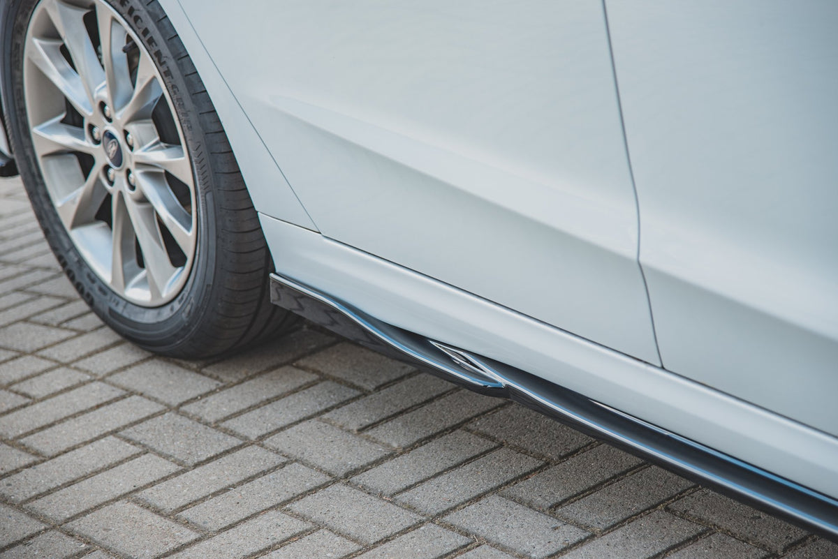 Side Skirts Diffusers suitable for Ford Mondeo Mk5 Facelift/Preface