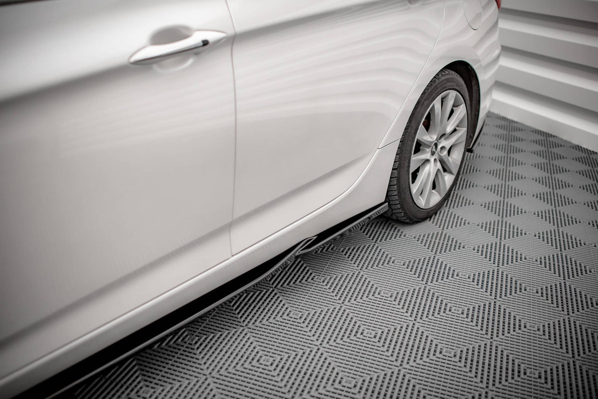Side Skirts Diffusers suitable for Hyundai I40 Mk1