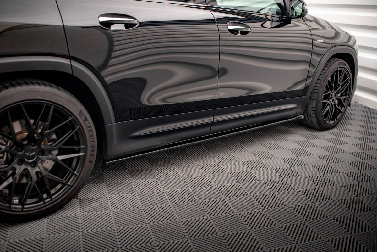 Side Skirts Diffusers suitable for Mercedes-AMG GLB 35 / AMG-Line X247