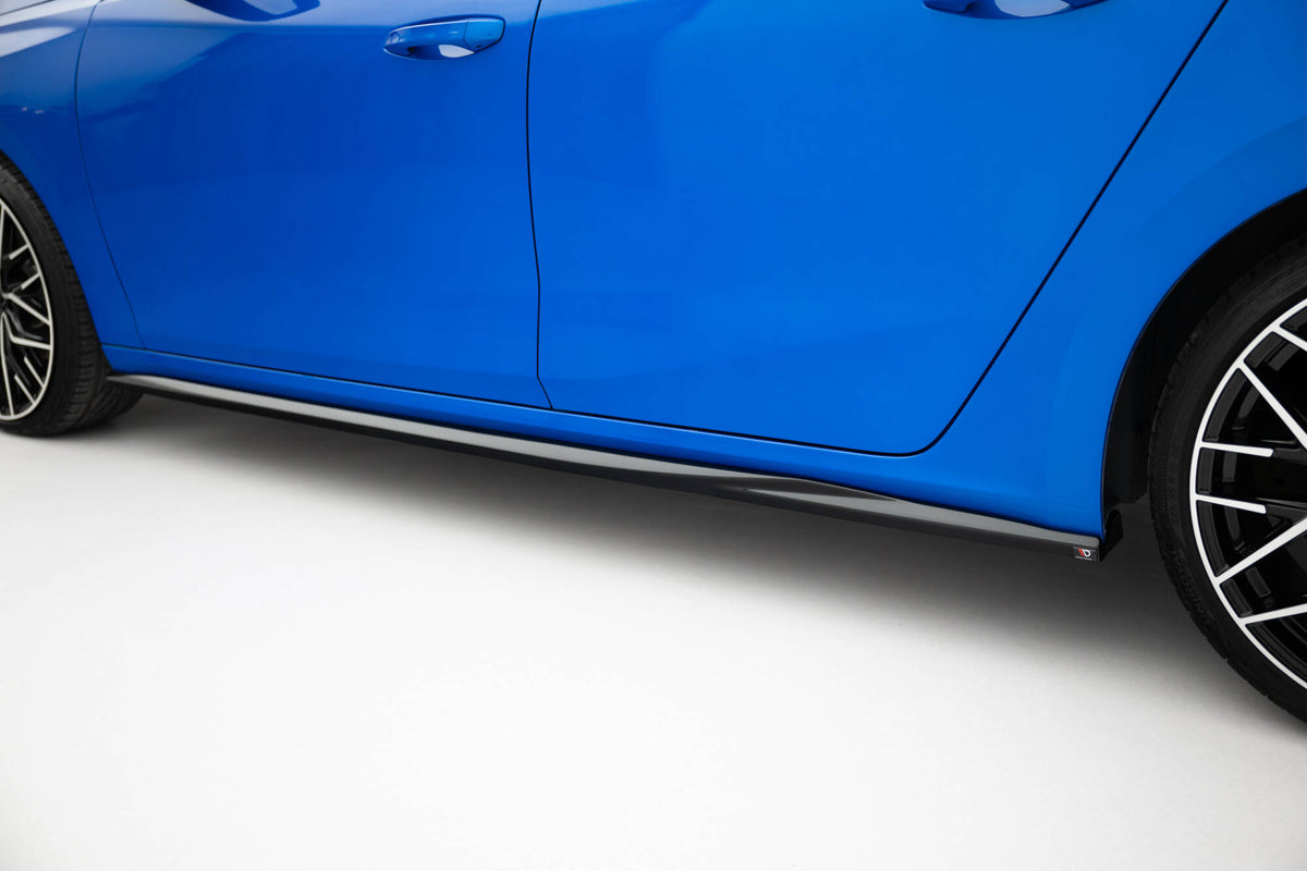 Side Skirts Diffusers suitable for Opel Astra Sports Tourer L (MK5)
