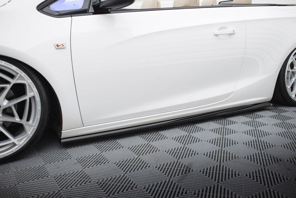 Side Skirts Diffusers suitable for Opel Cascada