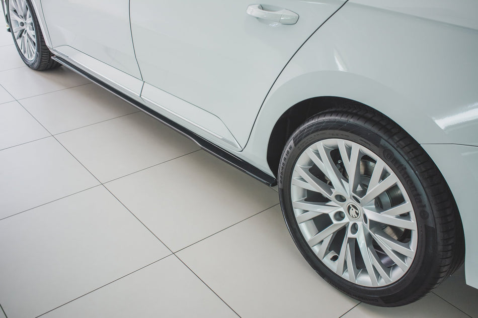 Side Skirts Diffusers suitable for Skoda Superb Liftback / Combi Mk3 Facelift
