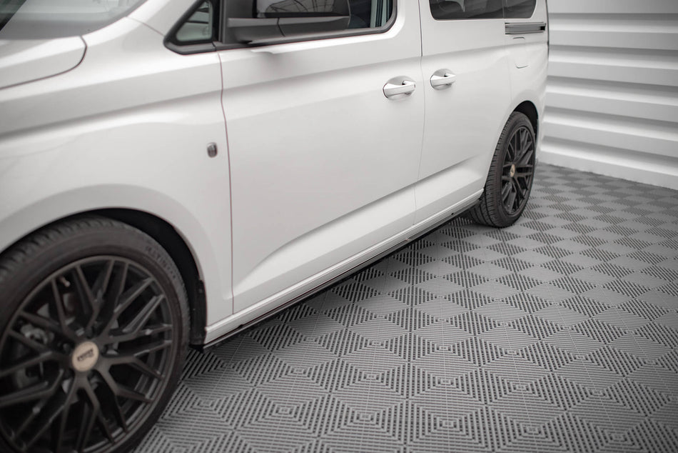 Side Skirts Diffusers suitable for Volkswagen Caddy Mk5 / Ford Transit Connect Mk3