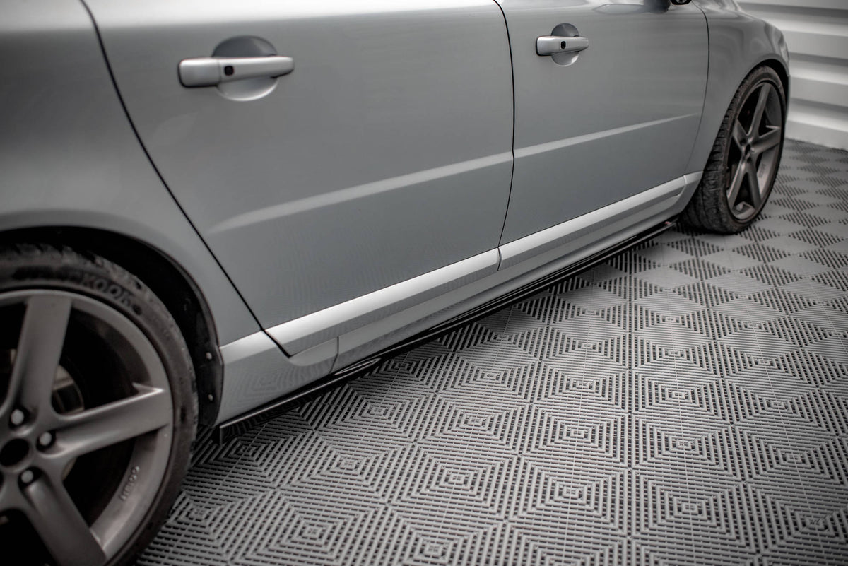 Side Skirts Diffusers suitable for Volvo V70 Mk3