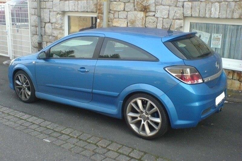 Side Skirts suitable for Opel Astra H 3 Door Hatchback OPC LOOK