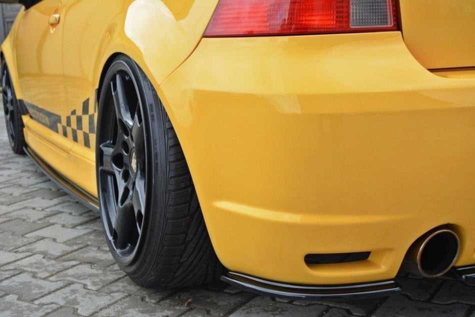 Side Skirts suitable for Volkswagen Golf R32 Mk4