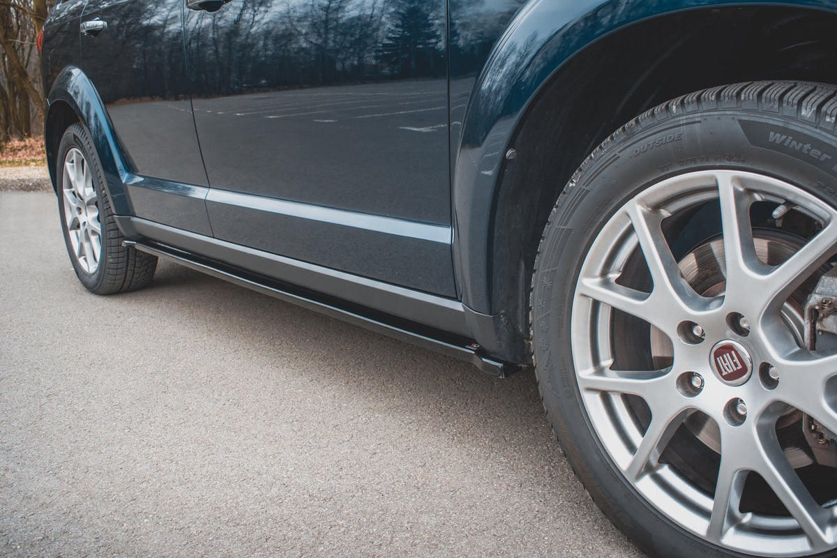 Side skirts Diffusers suitable for Fiat Freemont