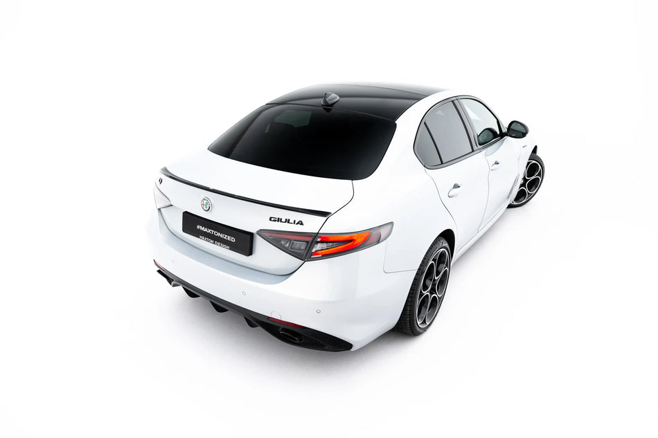 Spoiler Cap suitable for Alfa Romeo Giulia Standard / Sport / Quadrifoglio