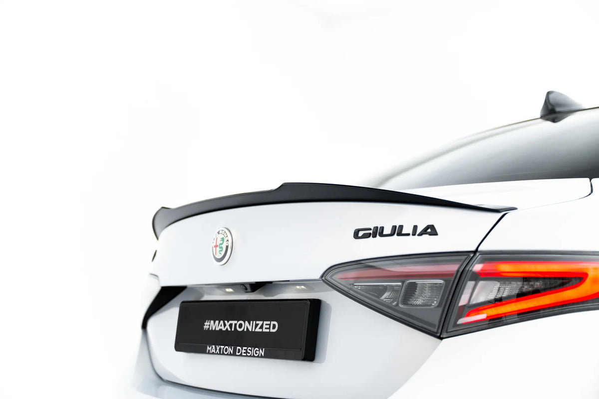 Spoiler Cap suitable for Alfa Romeo Giulia Standard / Sport / Quadrifoglio