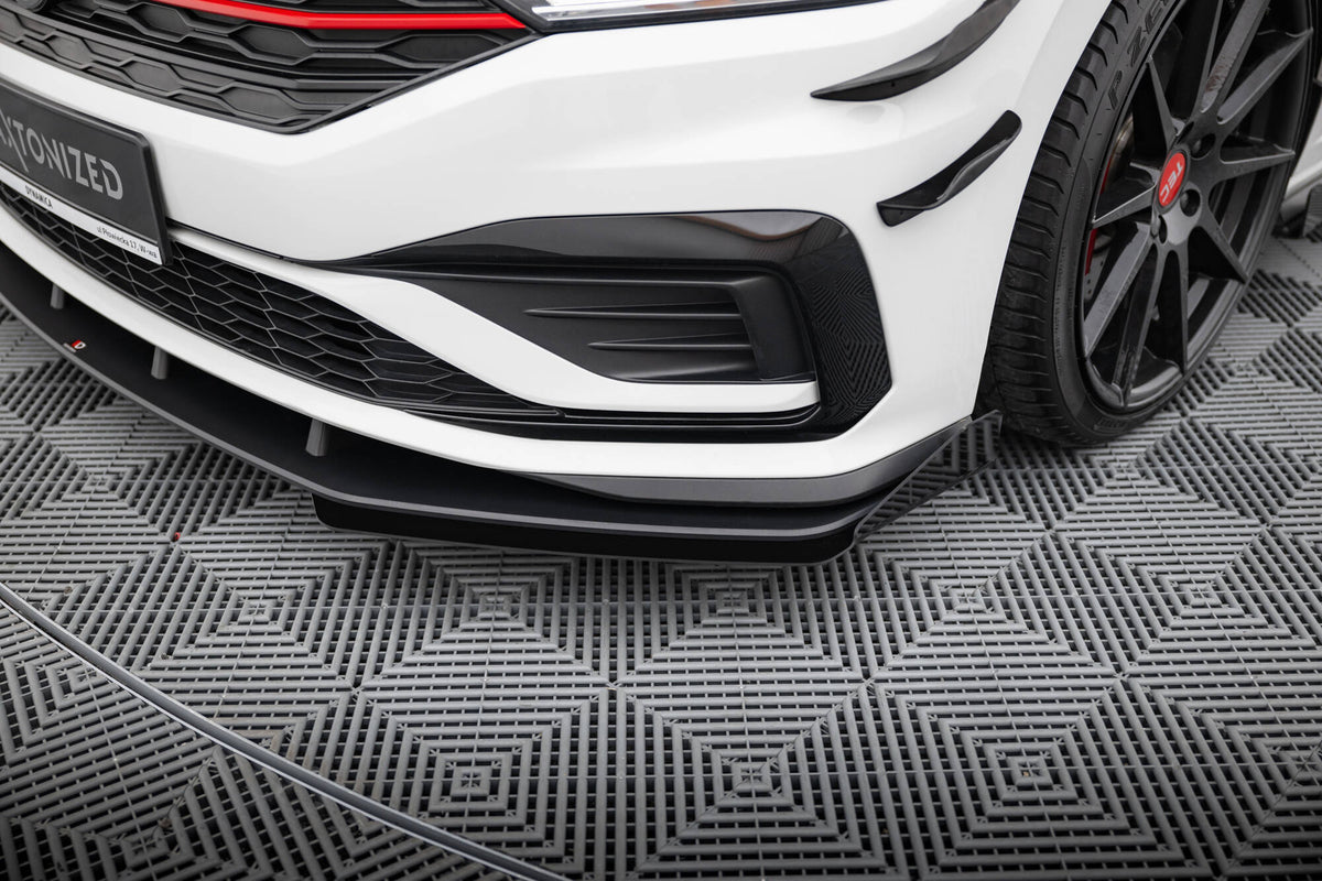 Street Pro Front Splitter + Flaps suitable for Volkswagen Jetta GLI Mk7