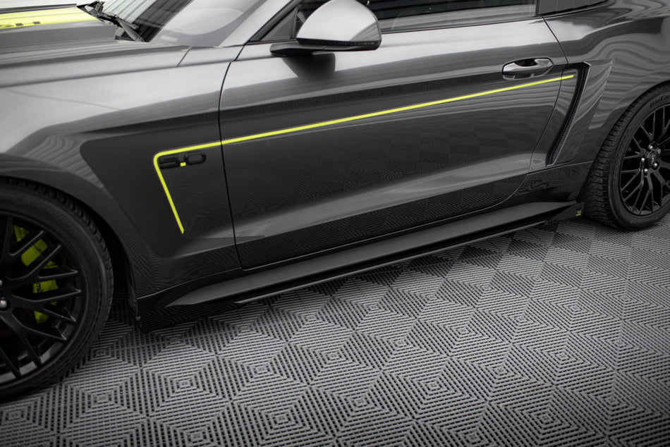Street Pro Side Skirts Diffusers + Flaps suitable for Ford Mustang GT Mk6