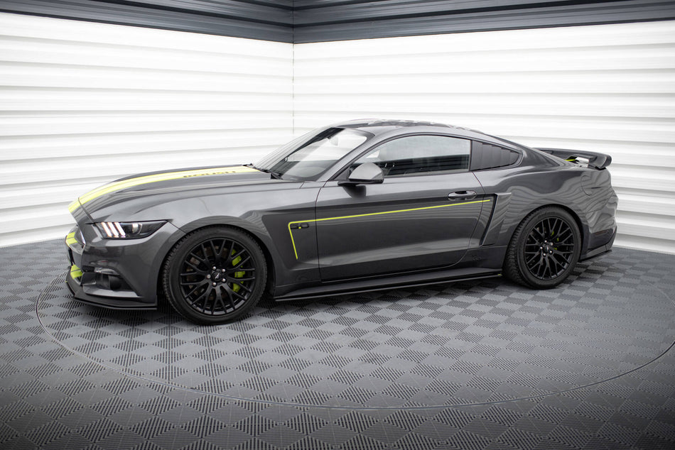 Street Pro Side Skirts Diffusers suitable for Ford Mustang GT Mk6