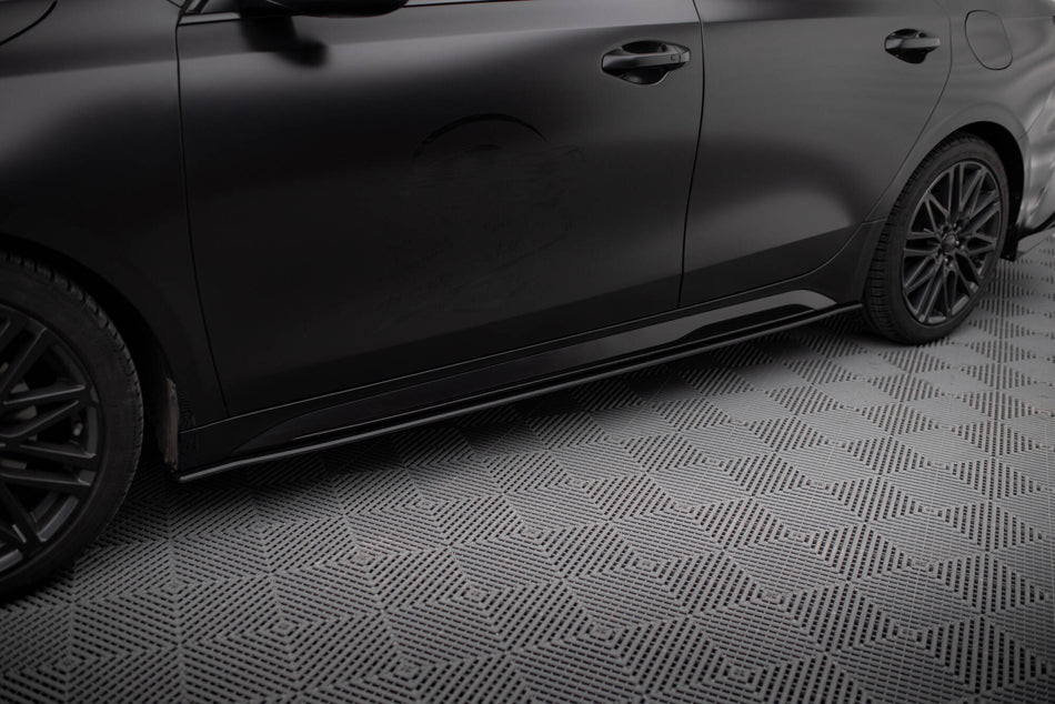 Street Pro Side Skirts Diffusers suitable for Kia Proceed GT / GT-Line Mk1 Facelift / Ceed GT Mk3 Facelift