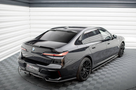 The extension of the rear window suitable for BMW 7 M-Pack / M760e / i7 M-Pack G70