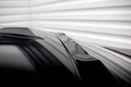 The extension of the rear window suitable for BMW 7 M-Pack / M760e / i7 M-Pack G70